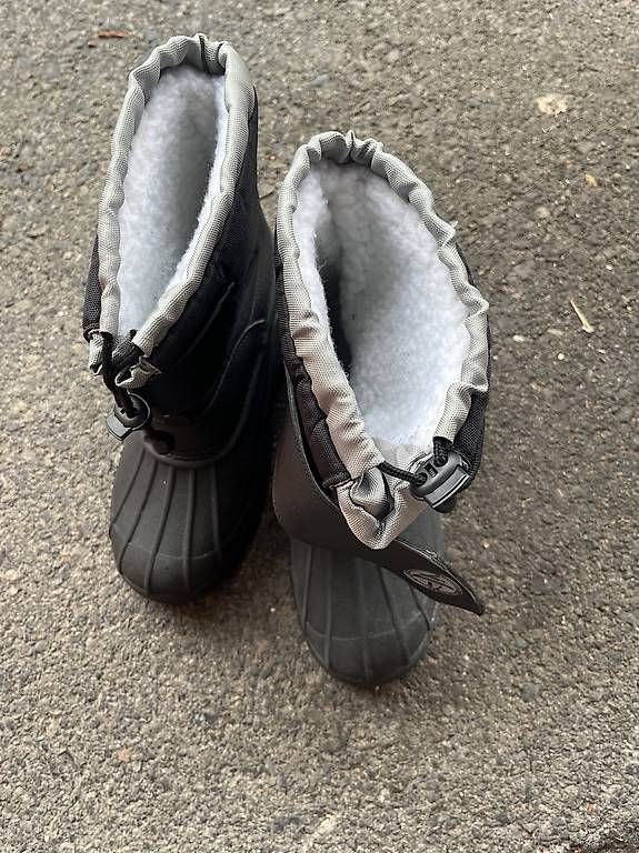 Scarpe da uomo: Botte après ski  T 35 – Usato da Pully venduto da yaa_rm7x 3