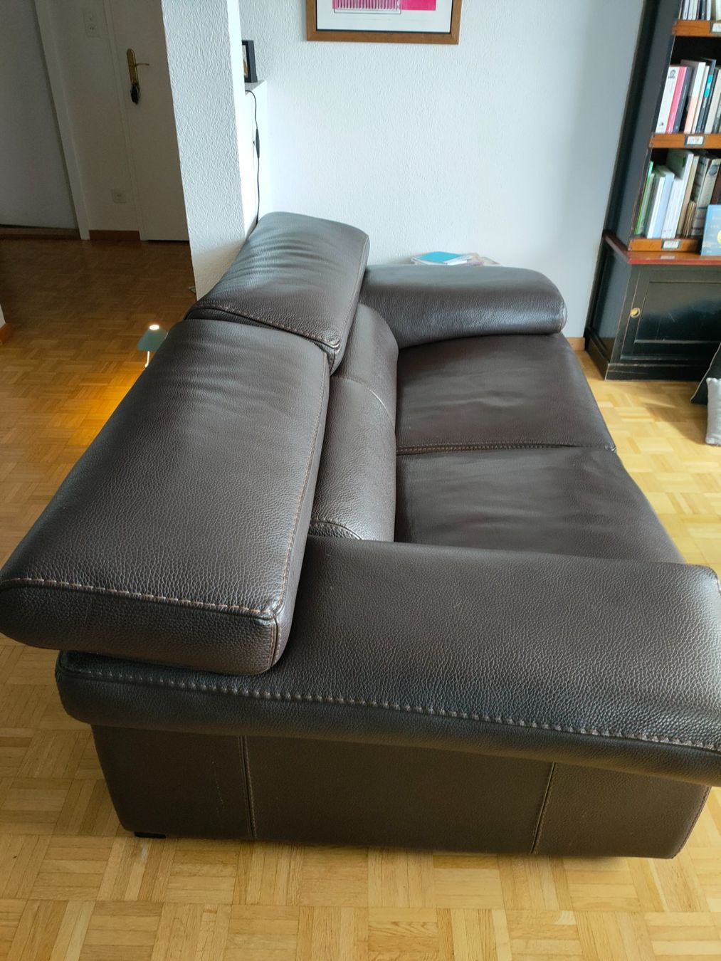 Roche Bobois Sofas: Canapé en cuir Roche Bobois – Gebraucht aus Biel/Bienne von gab_w9f9