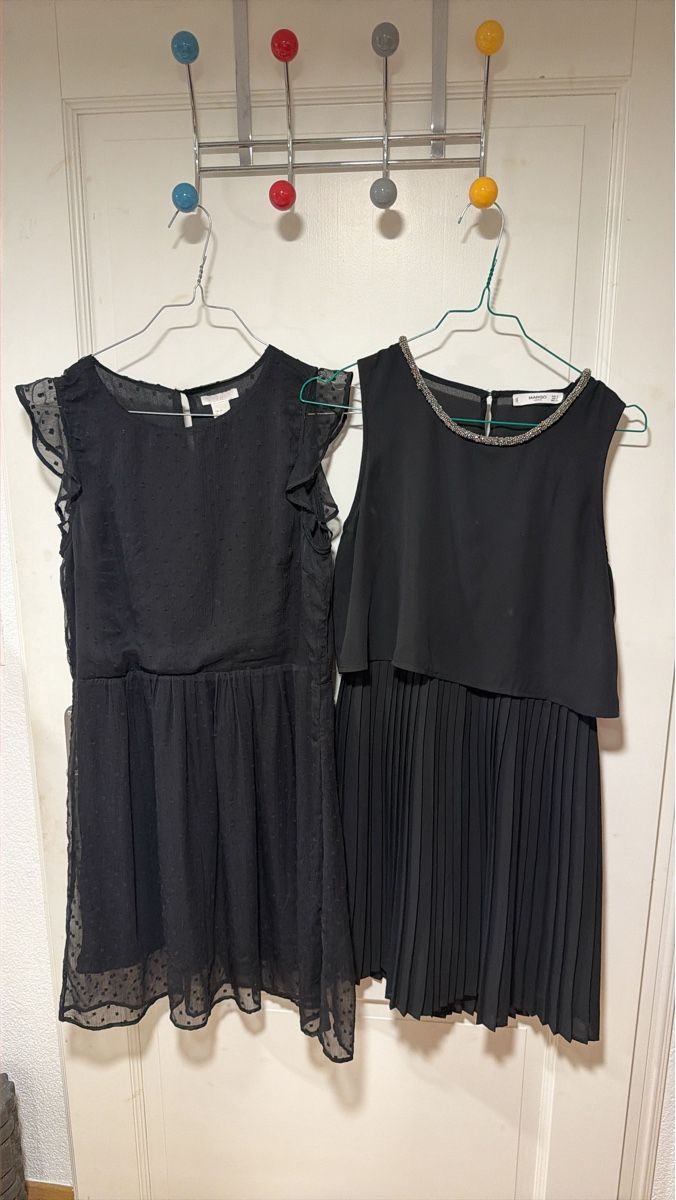 H&M Kleider: 2 schwarze Kleider Grösse S, gebraucht – Gebraucht aus Zürich von niki456