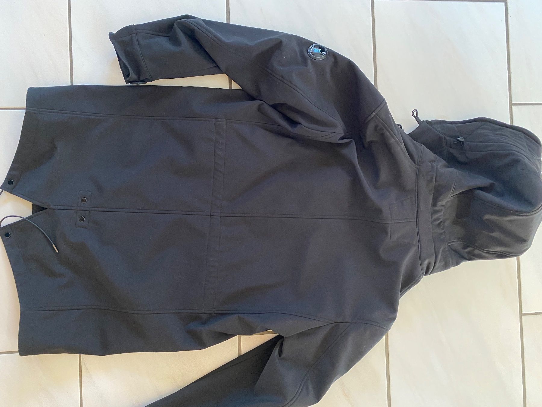 CP Company Cappotti: C.P. Company Mantel Shell Kapuze Gr. 48 – Nuovo (secondo la descrizione) da Bern venduto da floorball_zoro 2