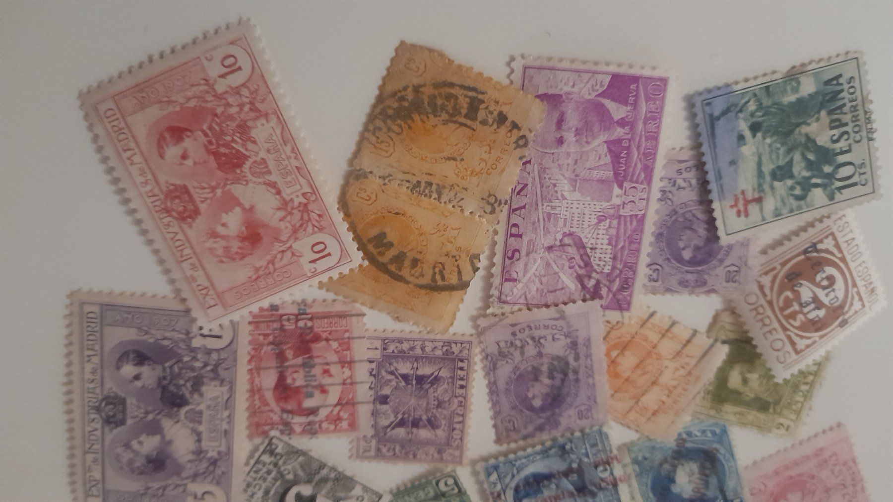 Tous les timbres: Spanien ab Uralt – D'occasion à Balgach par SIMEON27 2