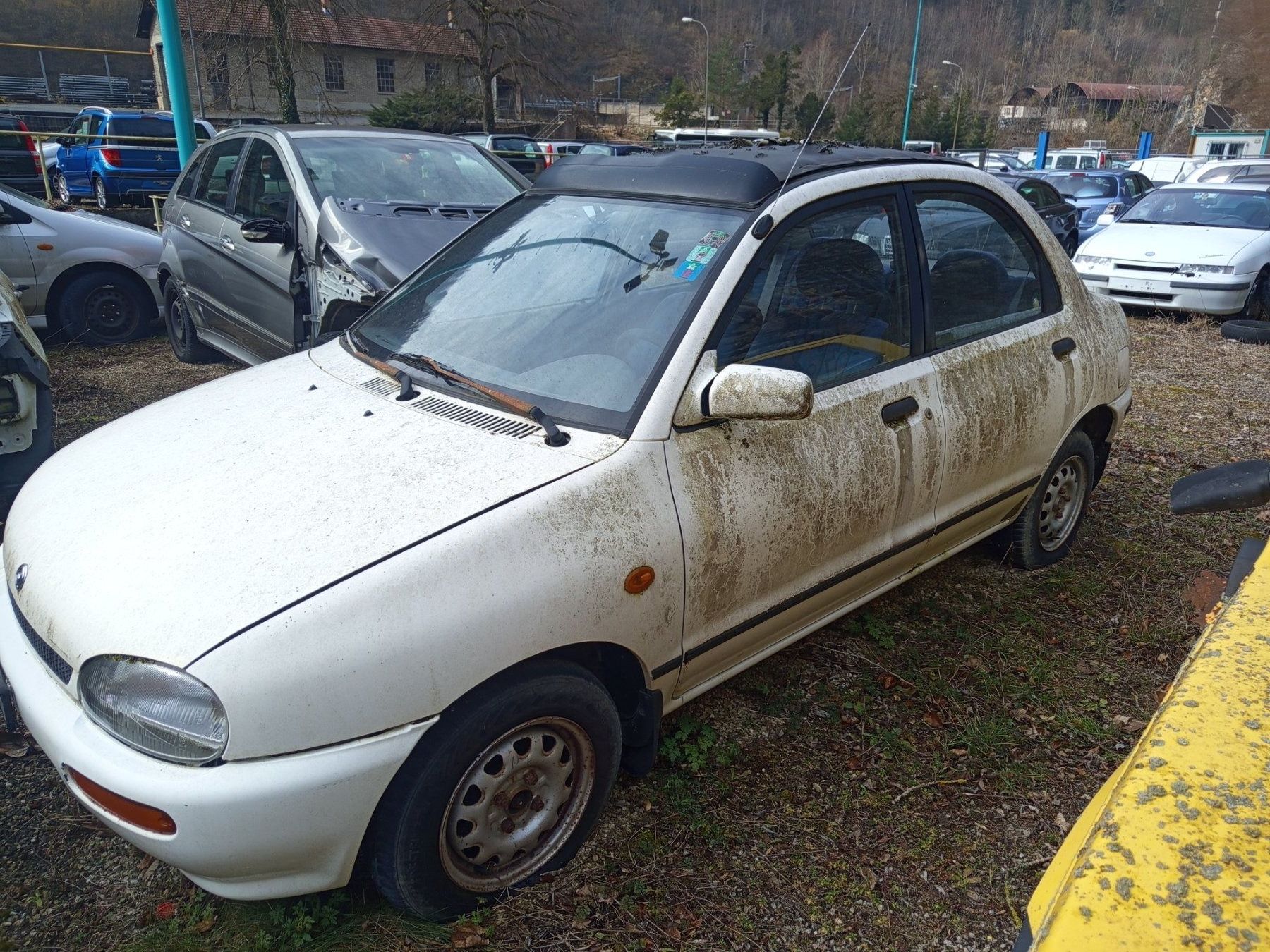 Mazda Automobili: Mazda 121 – Usato da Courrendlin venduto da alu_r525 1