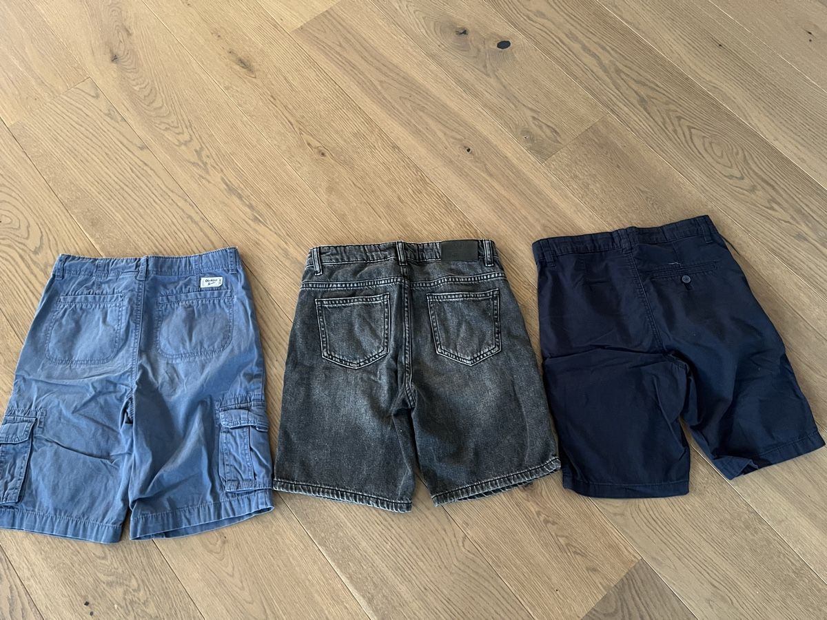 Pantaloni: 3 Shorts Grösse 146 Name it / H&M – Usato da Küttigen venduto da csei 1
