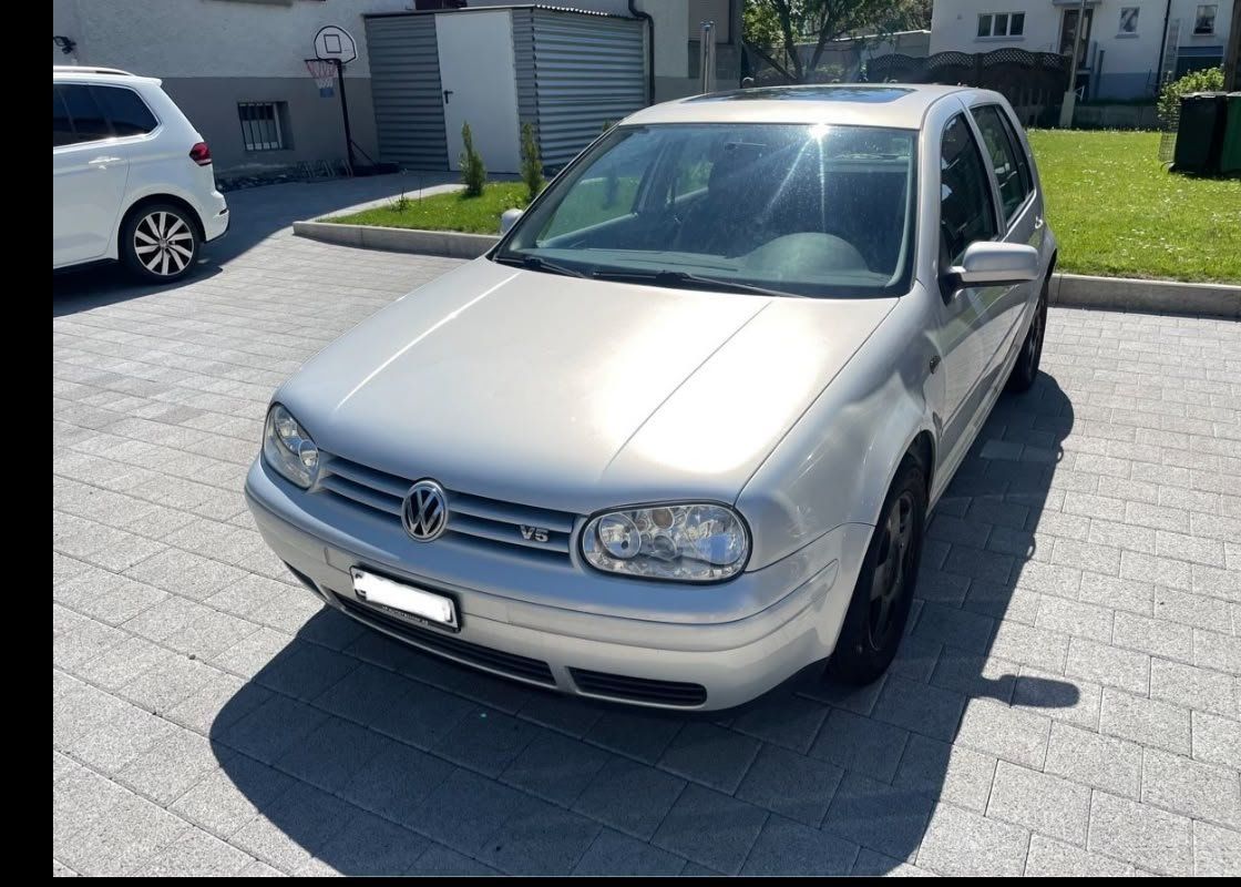 VW Automobili: VW GOLF 4  GTI V5 2.3 – Usato da Luzern venduto da khe_97cy 6