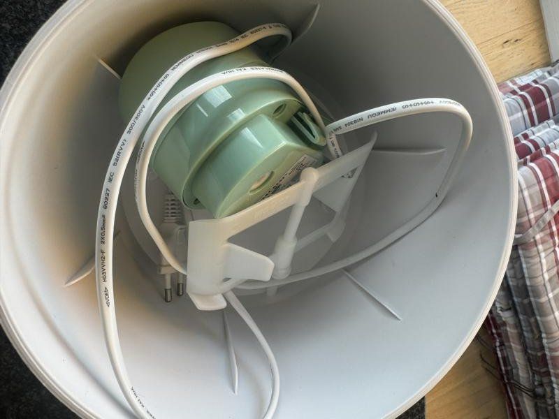Küchengeräte: Eismaschine – Gebraucht aus Niederwil AG von Rohb 1