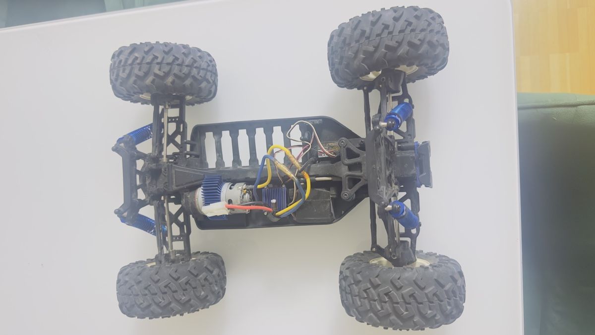 RC Kits de montage: Rc auto 1/10 gross – Défectueux à Nebikon par sal_pvk8 1