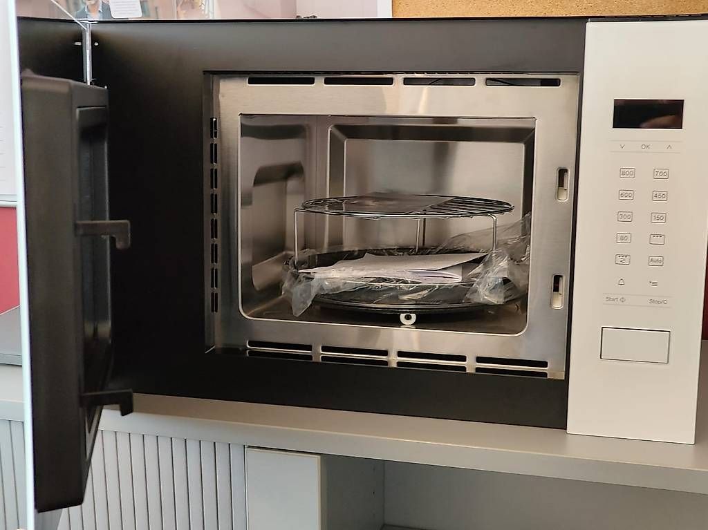Miele Elettrodomestici da cucina: Miele Einbau- Mikrowellengerät NEU – Nuovo (secondo la descrizione) da Ennetbürgen venduto da Ribi8