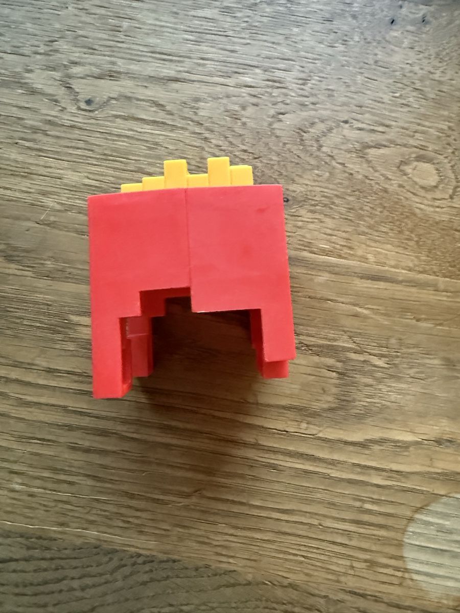 Mc Donald's Statuette: 🍟 Minecraft McDonalds Pommes-Helm – Usato da St. Erhard venduto da Cfreya 2