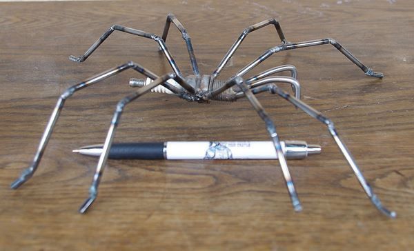 Sculture & Statue: Deko-Spinne aus Eisen CH Handarbeit – Usato da Meggen venduto da Trouvaillen 2