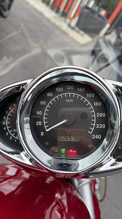 Chopper: Harley-Davidson V-Rod – Usato da Schlieren venduto da DiellKica 2