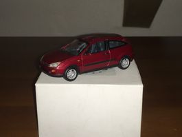 Ford Focus 1/43 - 1998 - Minichamps
