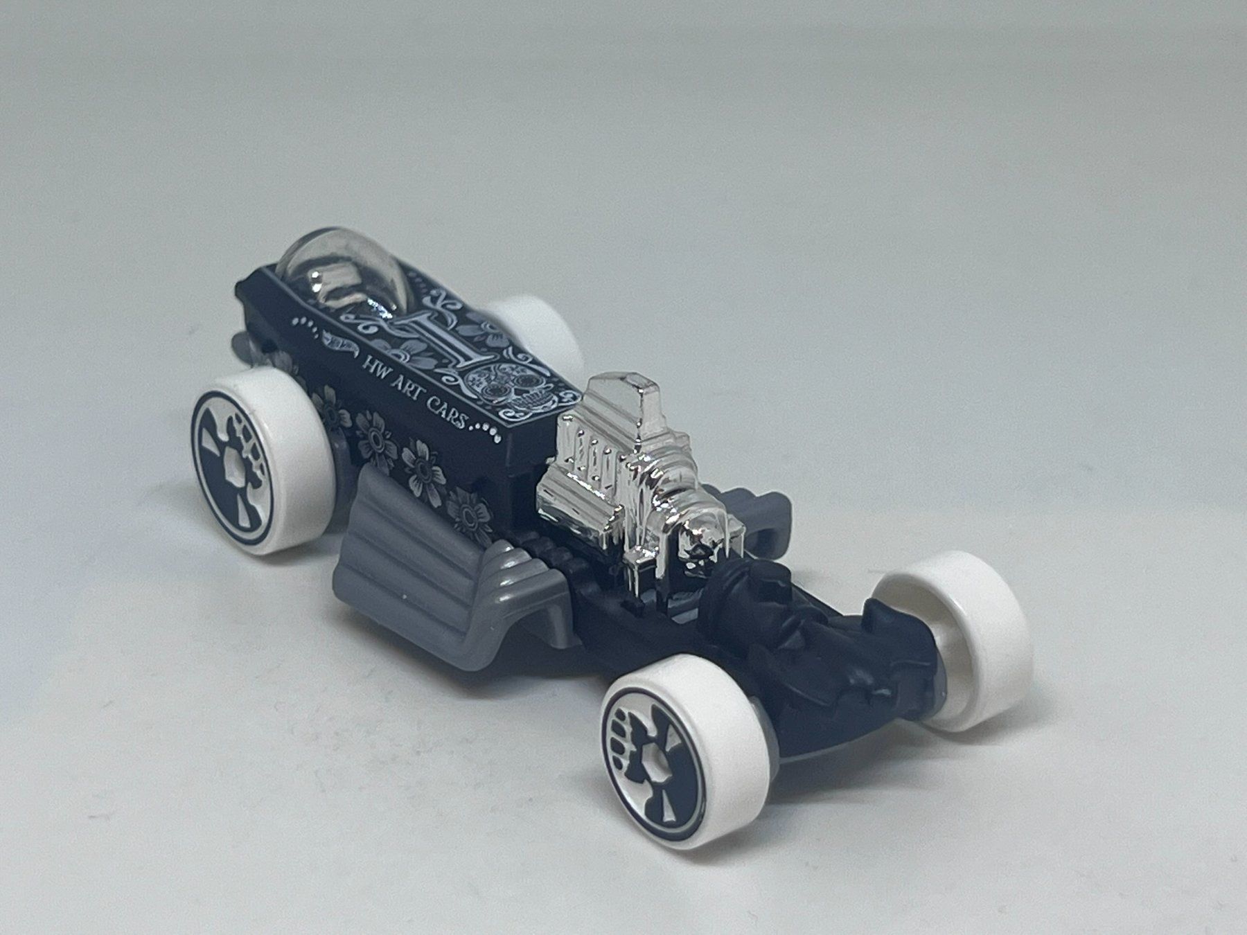 Hot Wheels Modellini d'auto: Hot Wheels Rigor Motor #497 – Usato da Wildegg venduto da LaaBoutique