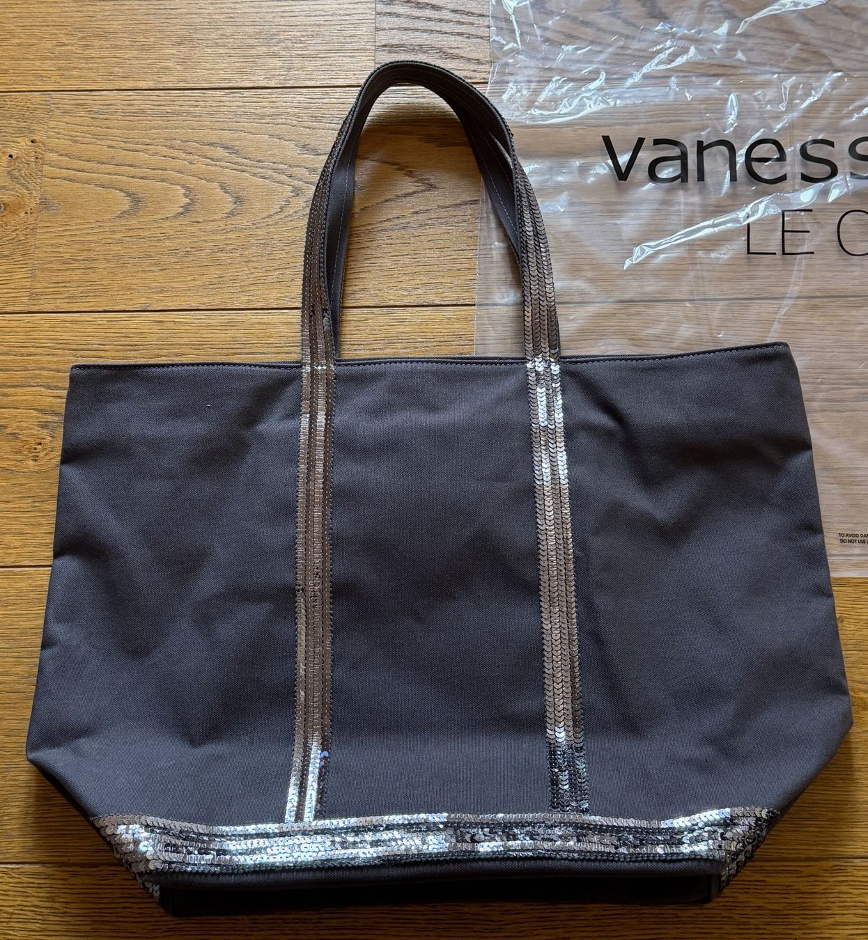 Vanessa Bruno Borse da donna: Vanessa Bruno Cabas Zipped Medium Tote – Nuovo (secondo la descrizione) da Neuchâtel venduto da Neuch1 2
