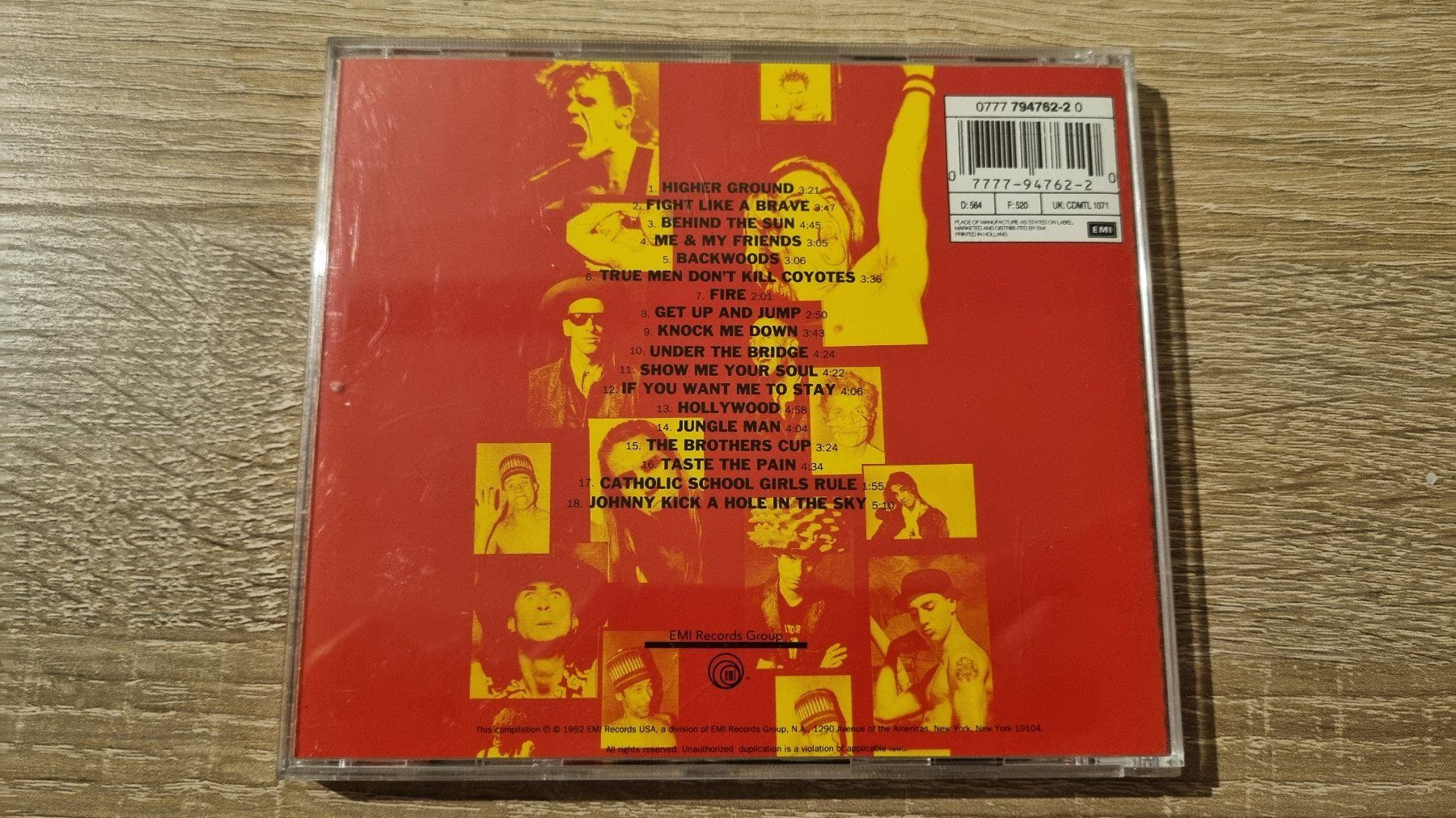 CD: Red Hot Chili Peppers - What Hits!? – Usato da Hagenbuch ZH venduto da lecterr55 2