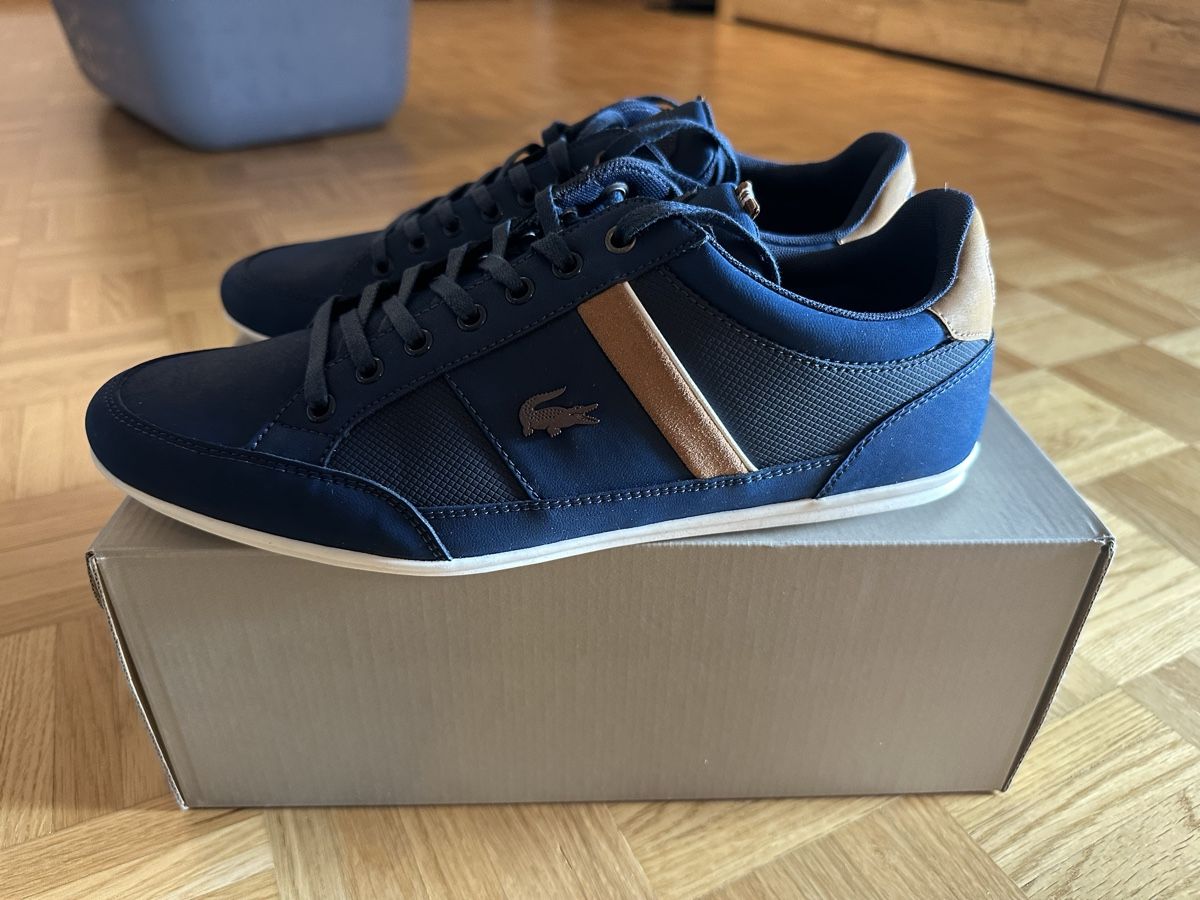 Lacoste Herrenschuhe: Lacoste Turnschuhe dunkelblau Grösse 42 – Neu und originalverpackt aus Thalwil von ale_q8bn 3