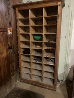 Antiker Kasten Regal Garage