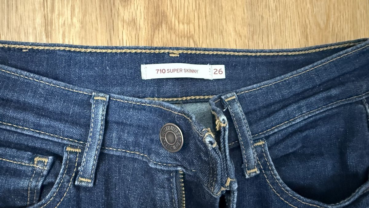 Levi's Jeans: Jeans Levi‘s Gr. 26 – Gebraucht aus Wallisellen von S_lb 1