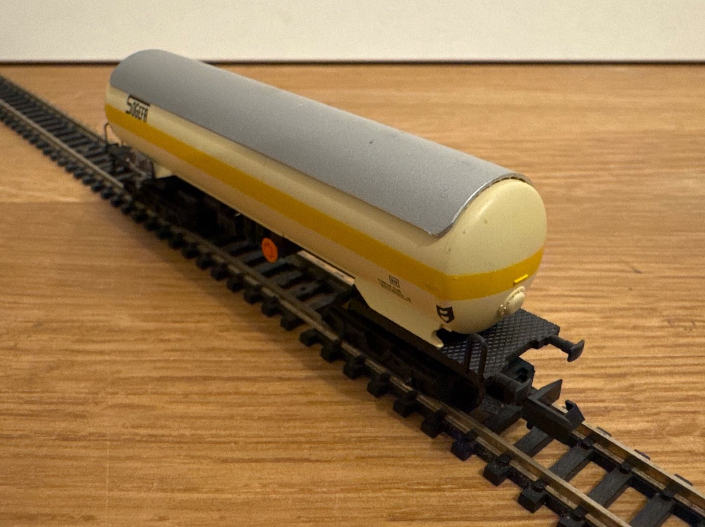 Arnold Modellini di ferrovie: Arnold 4371Kesselwagen "Sogefa" – Nuovo (secondo la descrizione) da Schlierbach venduto da Look8 1