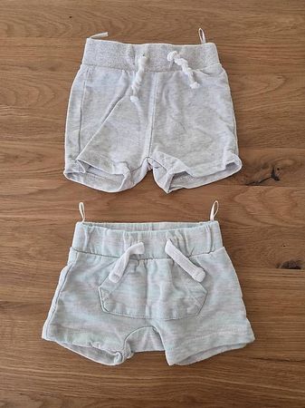 2 x Kurze Hosen Gr. 56
