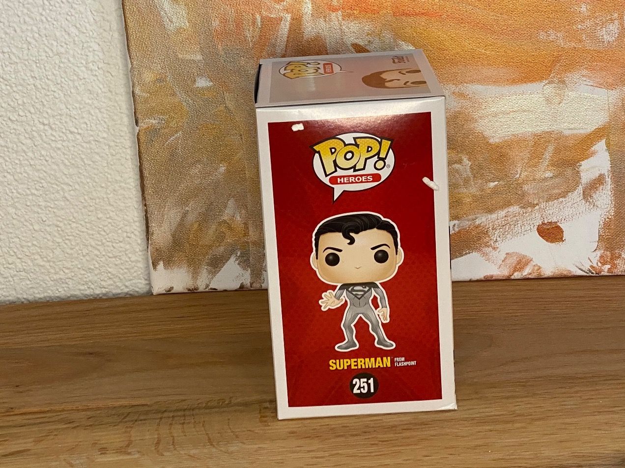 Funko Figuren: Funko Pop - Superman #251 - Super Heroes – Neu und originalverpackt aus Oensingen von CSCollectors 3