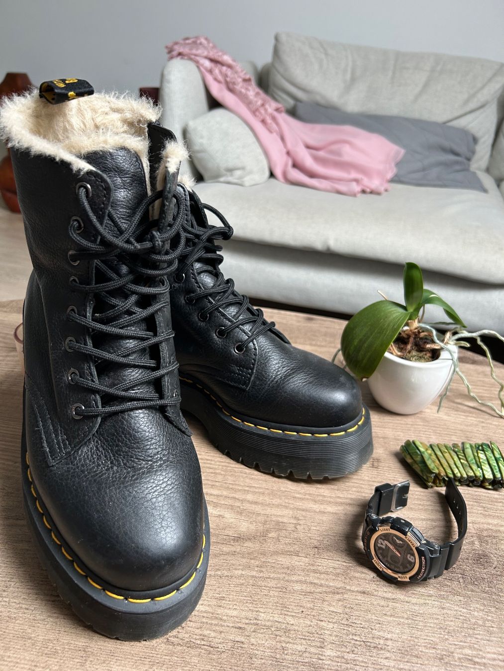 Dr. Martens Damenschuhe: Doc Martens Stiefel – Gebraucht aus Schaffhausen von blogrates