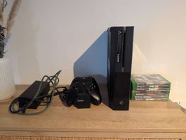Xbox One mit 2 Controller und 7 Games