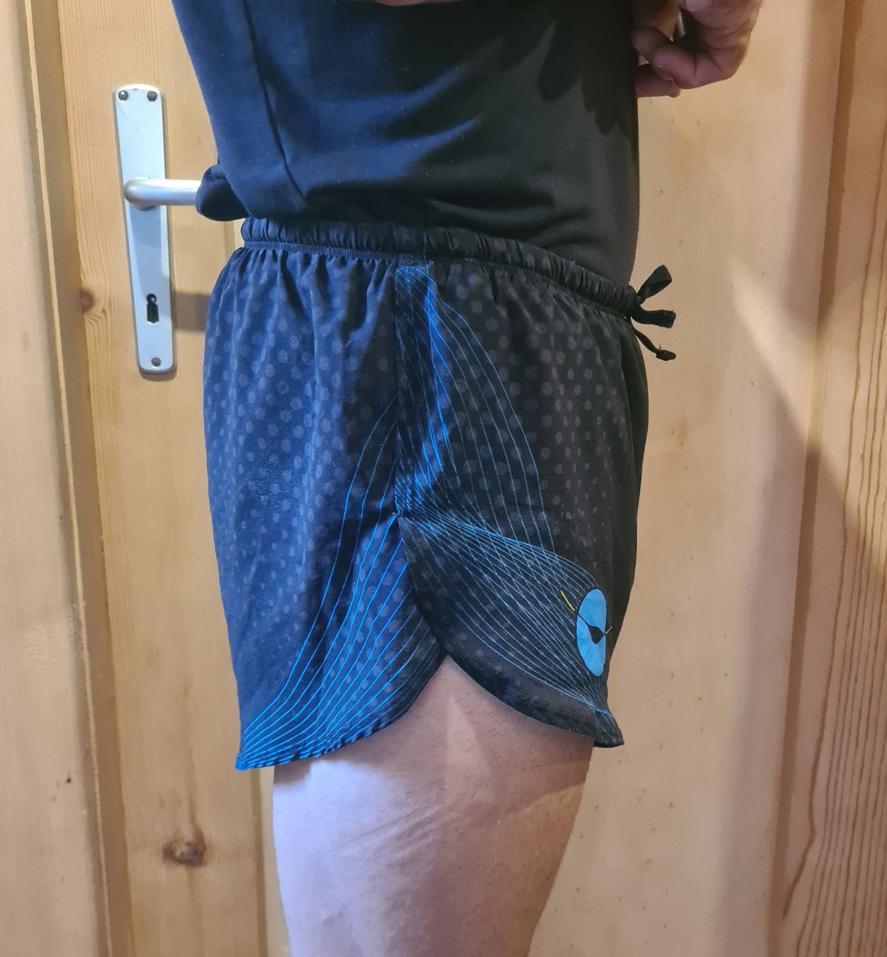 Pantaloni: short Hoka M – Usato da Corbeyrier venduto da hel_t5mq 3