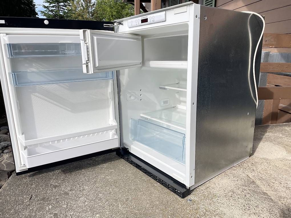 Electrolux Réfrigérateurs: Elektrolux Einbaukühlschrank – D'occasion à Uetendorf par Anomis2015 2