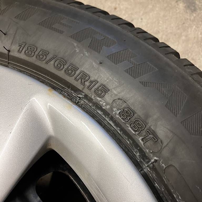 Citroën Pneus & Kompletträder: 4 x Winterräder - Citroën C3 - 6.2/7.6mm – Gebraucht aus Gipf-Oberfrick von car4y0u 1