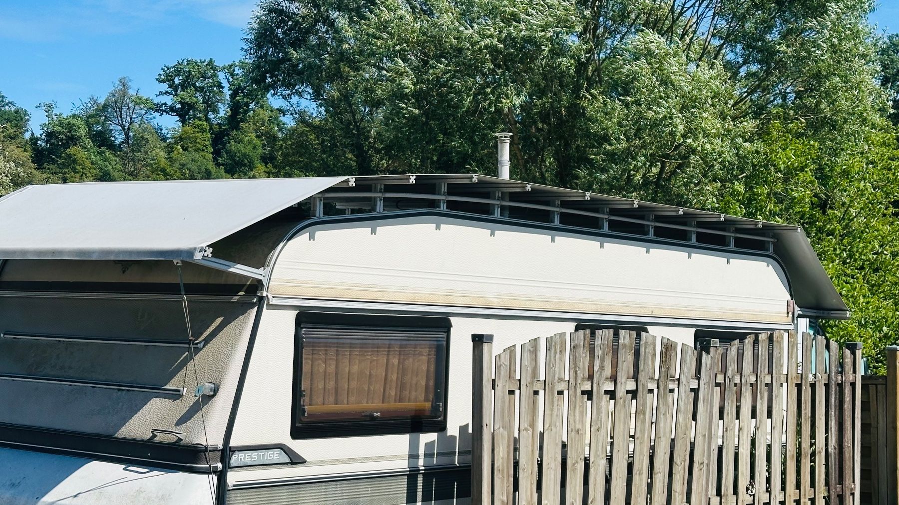 Coperture & Stuoie termiche: Schutzdach wohnwagen – Usato da Stadel venduto da Dalunox 6