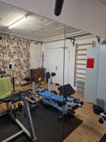 Grosse Spiegelflächen 2 m x 2 m aus einem Fitness-Zentrum
