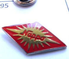 Pin NÄPPA  Rot STERN