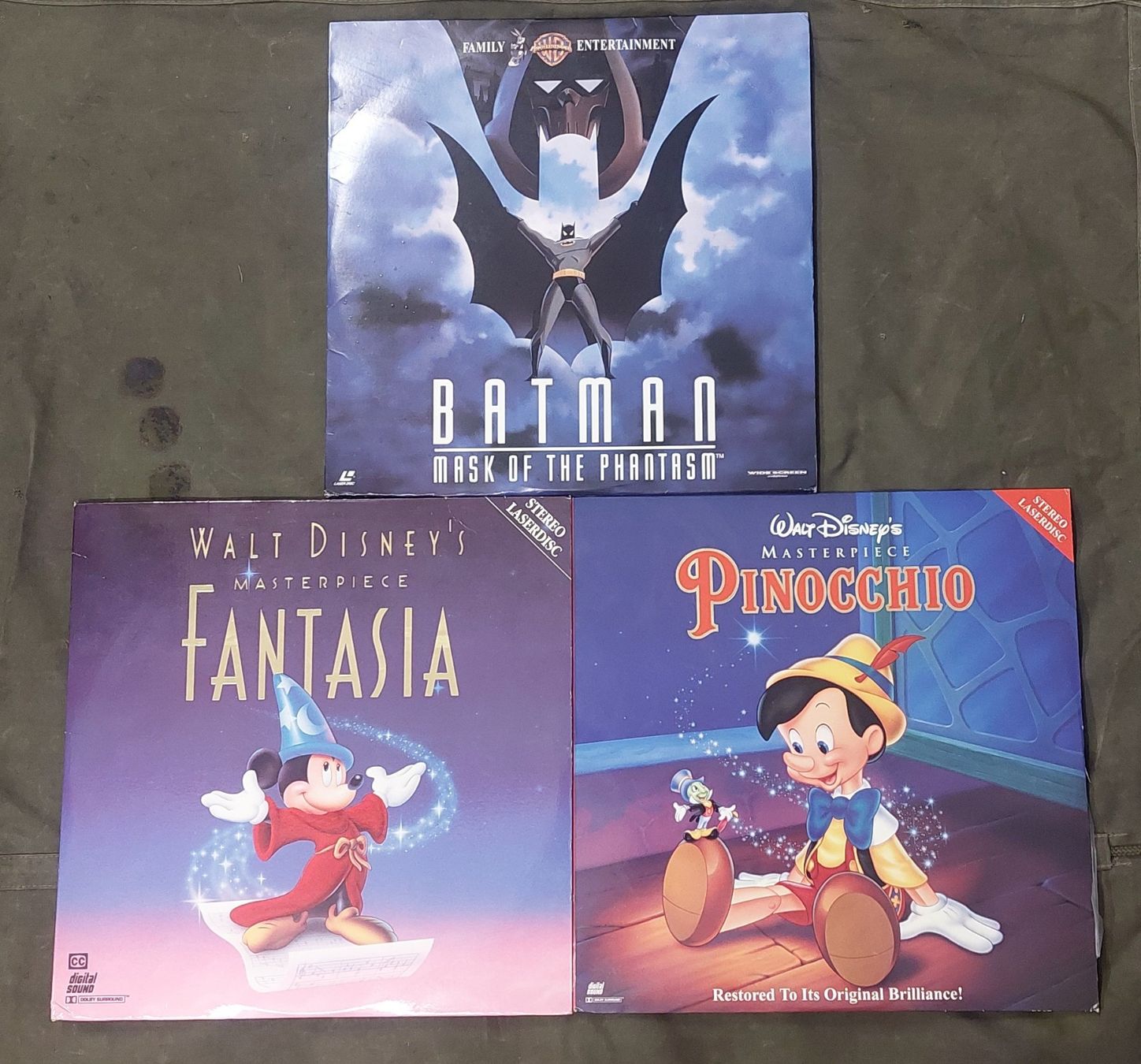 Alle DVDs: Laserdisc NTSC Cartoon, Lot de 3 discs – Gebraucht aus Chapelle-s-Moudon von gerryp