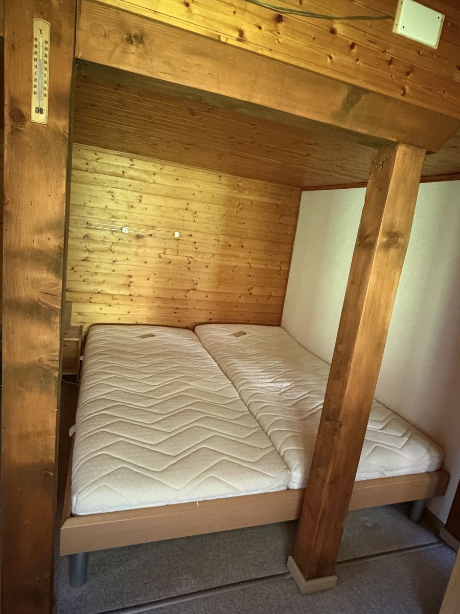 Betten: Bett 180 x 200 cm – Gebraucht aus Seon von Soda2024 1
