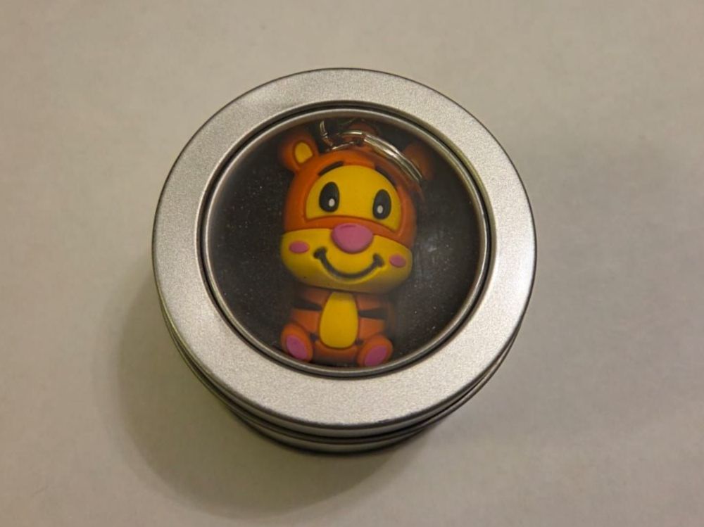 USB Sticks: Clé USB Tigrou Disney avec porte-clés 4 GB – Neu und originalverpackt aus Territet von Cenh 2
