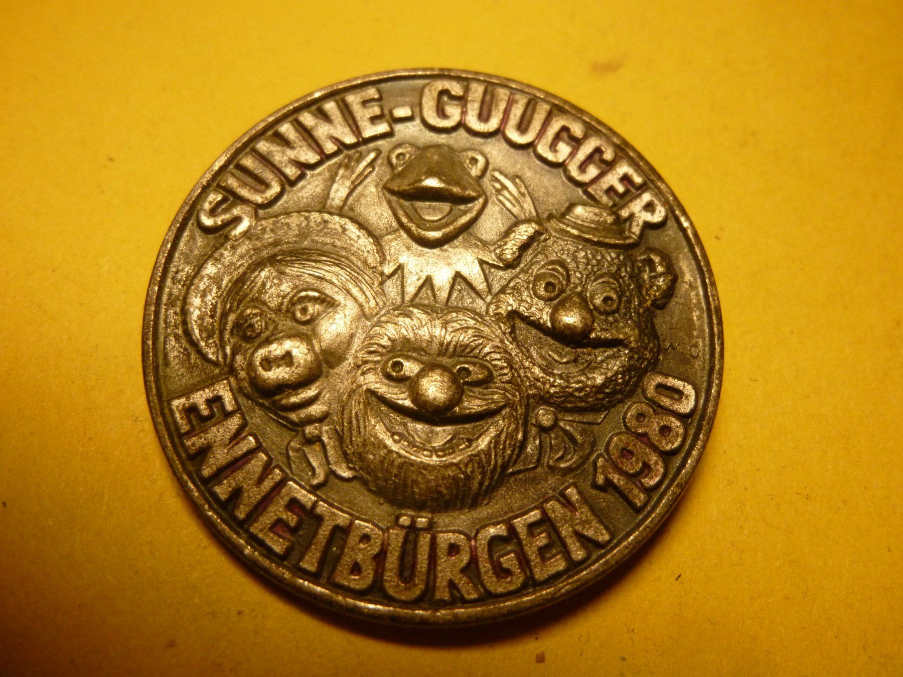 Placchette & Badge: ENNETBÜRGEN 1980 SILBER – Usato da Ried (Muotathal) venduto da Mandarin02