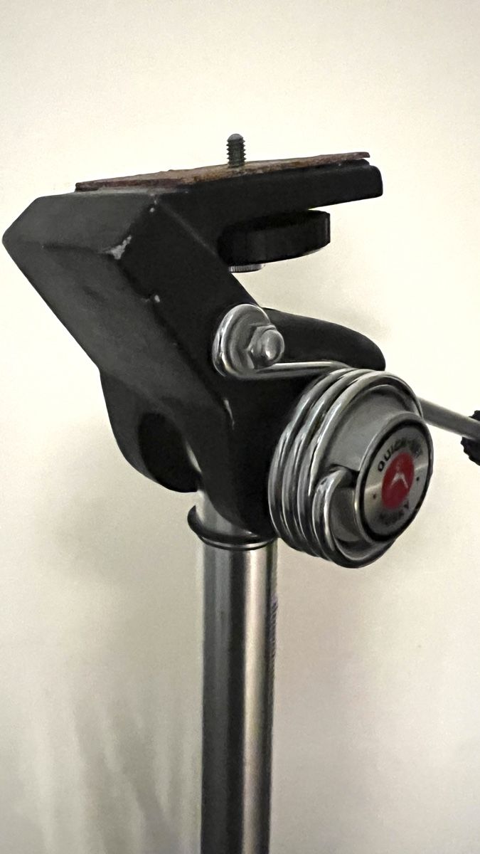 Treppiedi & Teste: Husky Video Stativ, Robust, voll Metall – Usato da Zürich venduto da Gianni 1