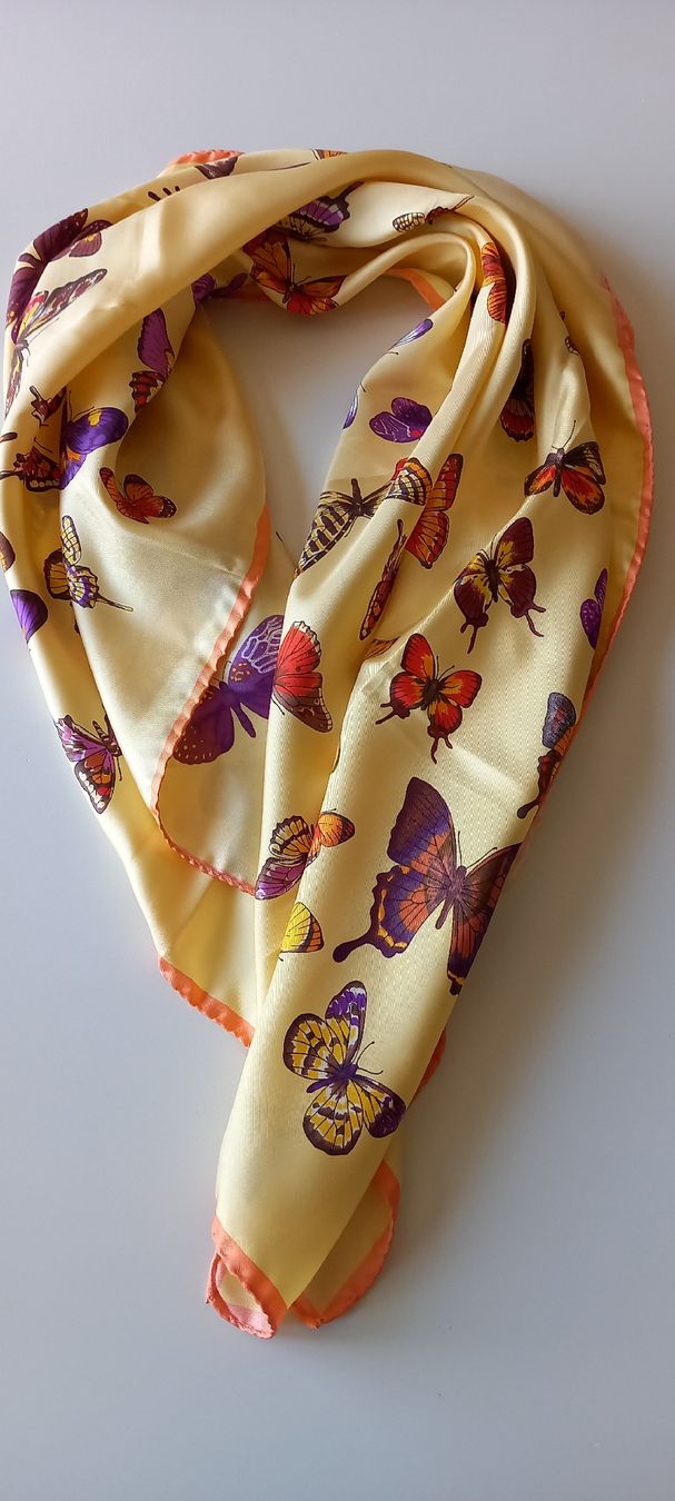 Foulard & Sciarpe: Silk summer scarf, NEW – Nuovo (secondo la descrizione) da Genève venduto da sta_rq2b