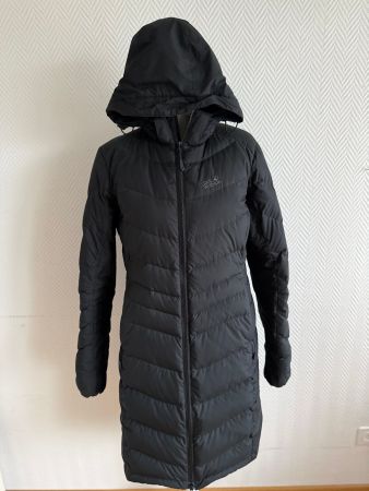 Jack Wolfskin Daunenmantel Damen Gr. M schwarz