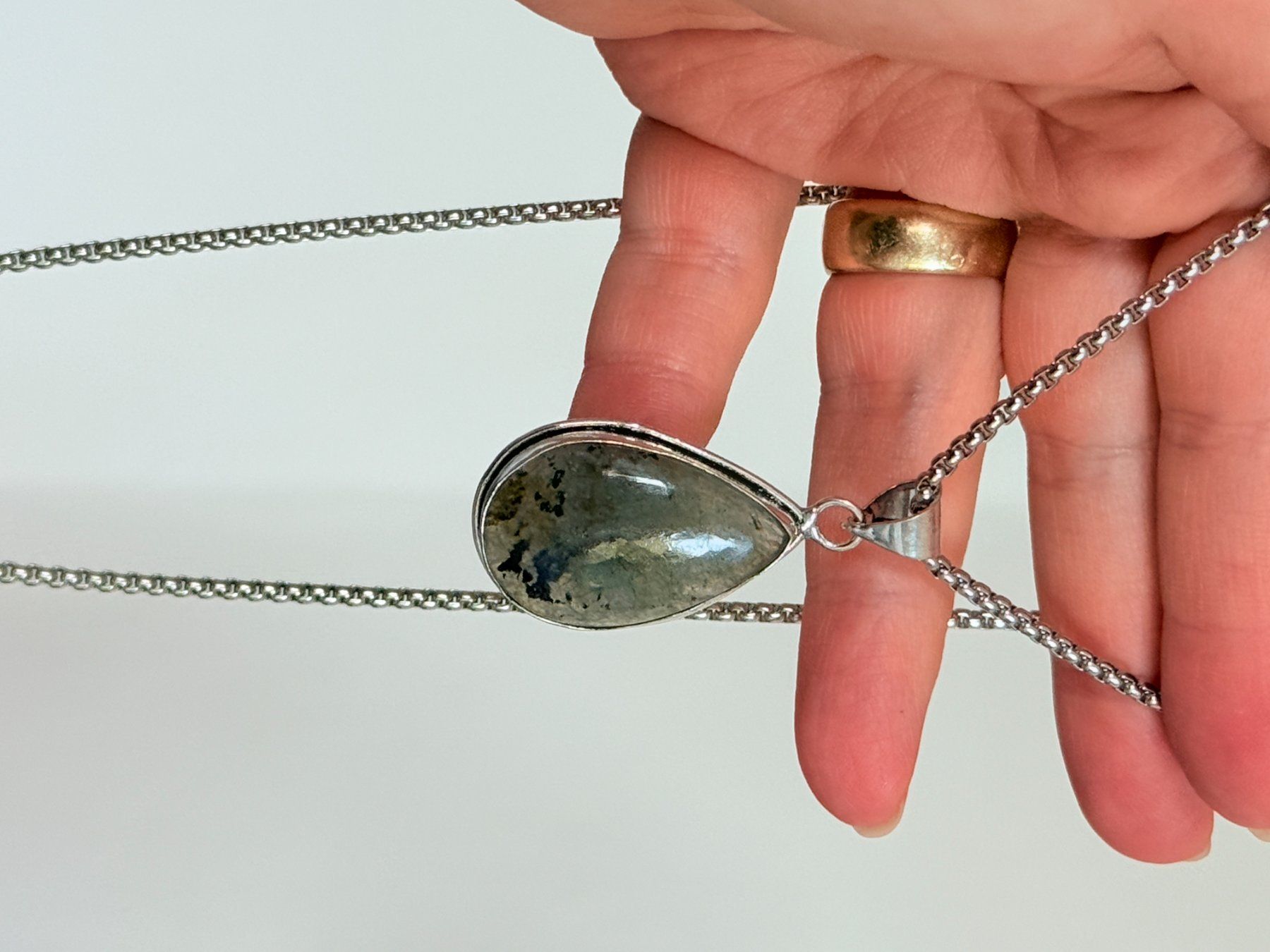 Ketten: Collier avec Labradorite – Neu und originalverpackt aus Genève von AWWA 5