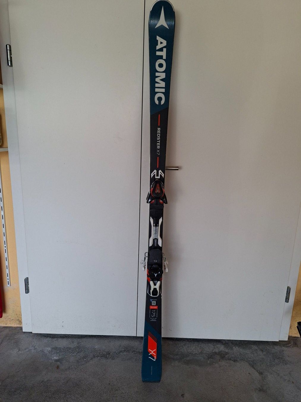 Atomic Sci: Ski Atomic – Usato da Oberurnen venduto da Seliner10