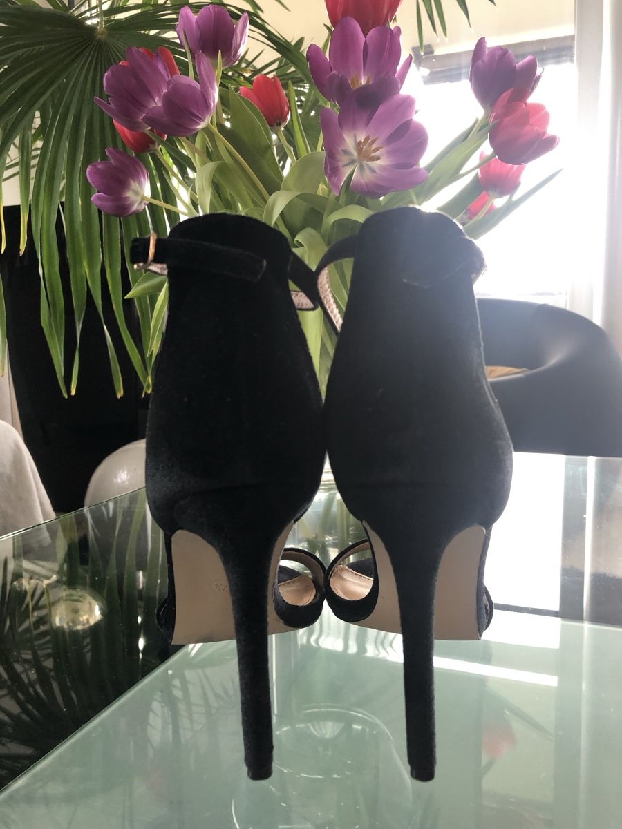 Scarpe da donna: Schwarze Riemchen Pumps Gr 38 – Usato da Balgach venduto da Fashionistalady 3