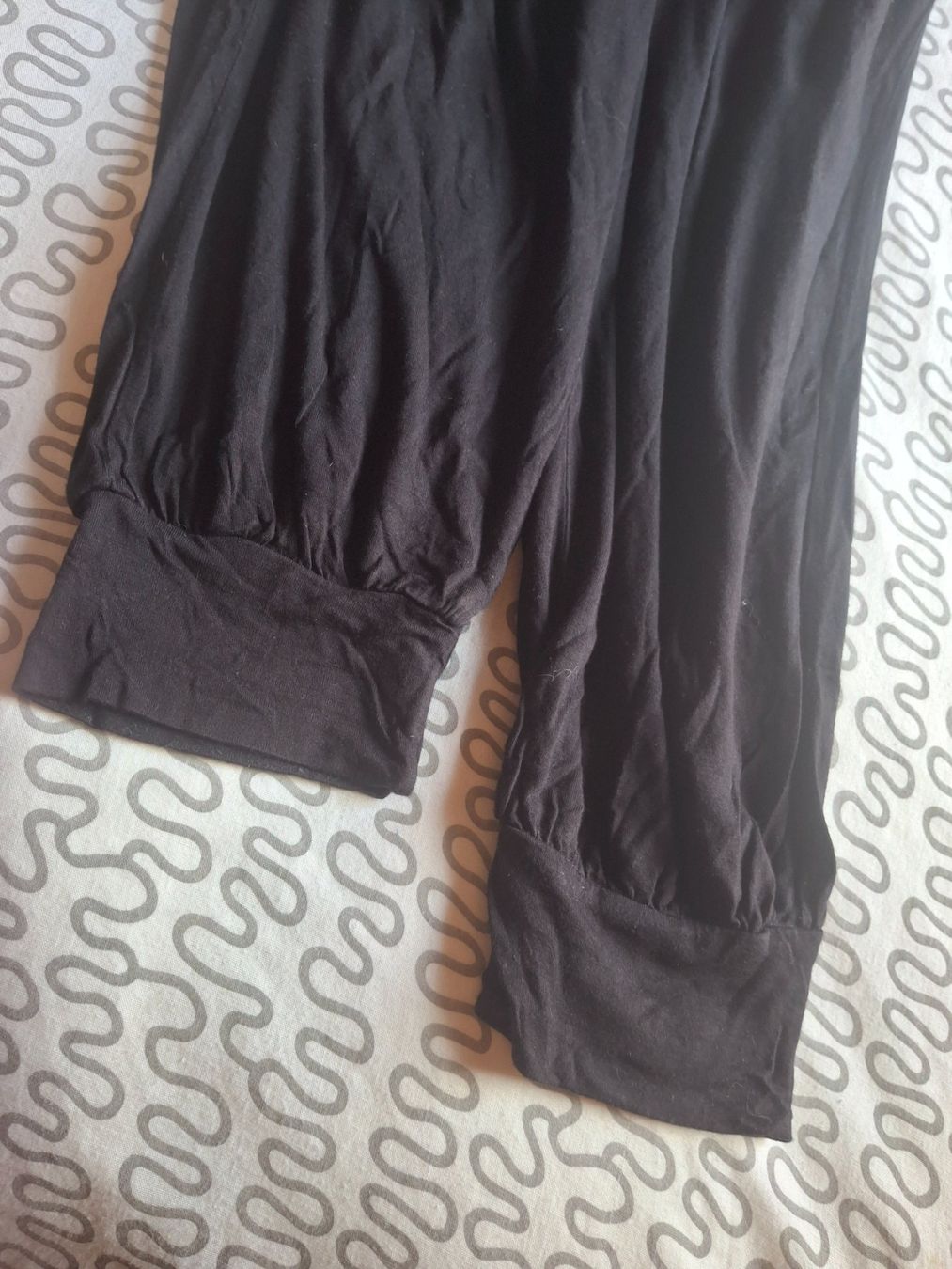 H&M Jumpsuits: Overall noir taille 36 marque H&M – Gebraucht aus Villiers von san_jn5w 1