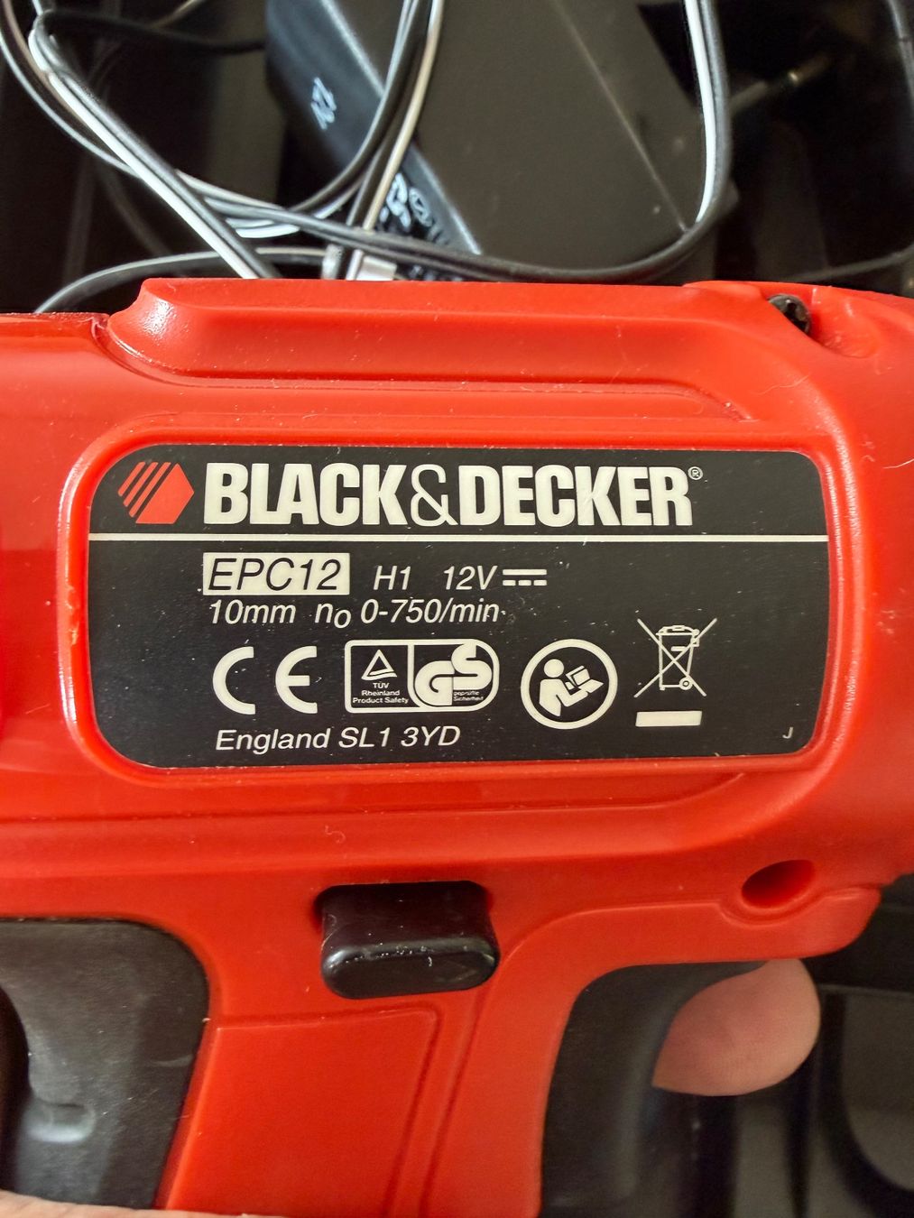 Bohrmaschinen: Akkuschrauber BLACK&DECKER EPC12 10mm 12V Koffer – Gebraucht aus Duggingen von Ysvogel 2