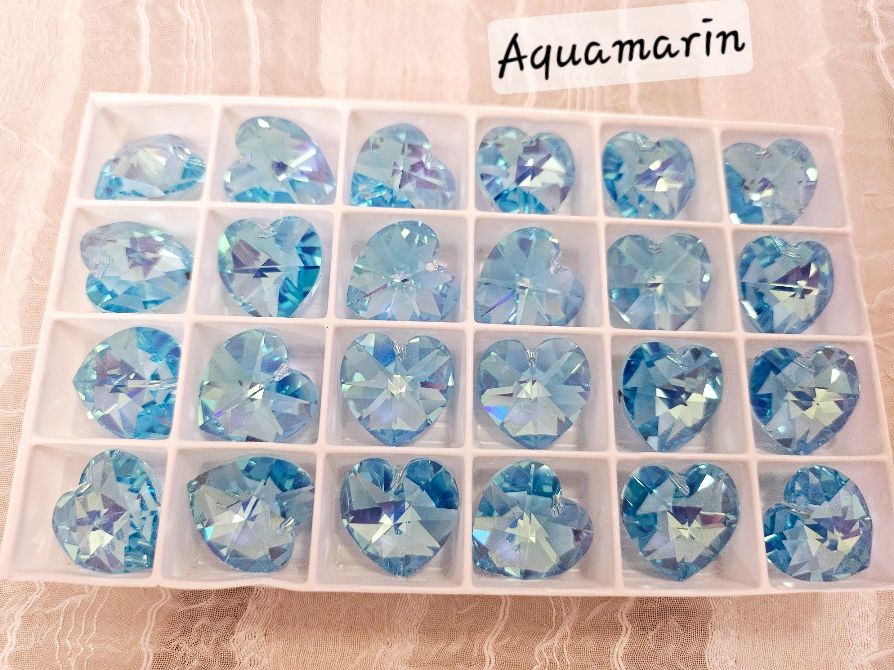 Perlen (unechte): Funkelnde Swarovski Herz Perlen 18.0x17.5mm – Neu und originalverpackt aus Dietikon von Eleda 5