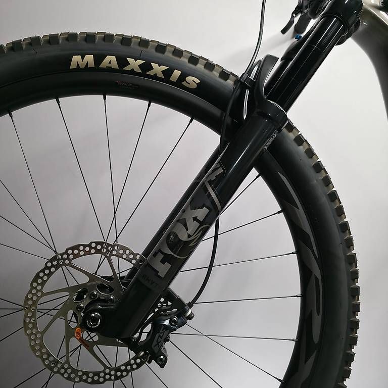Giant Velos: NEU GIANT MOUNTAINBIKE FULLY CARBON – Gebraucht aus Tübach von KL-Bikes 6