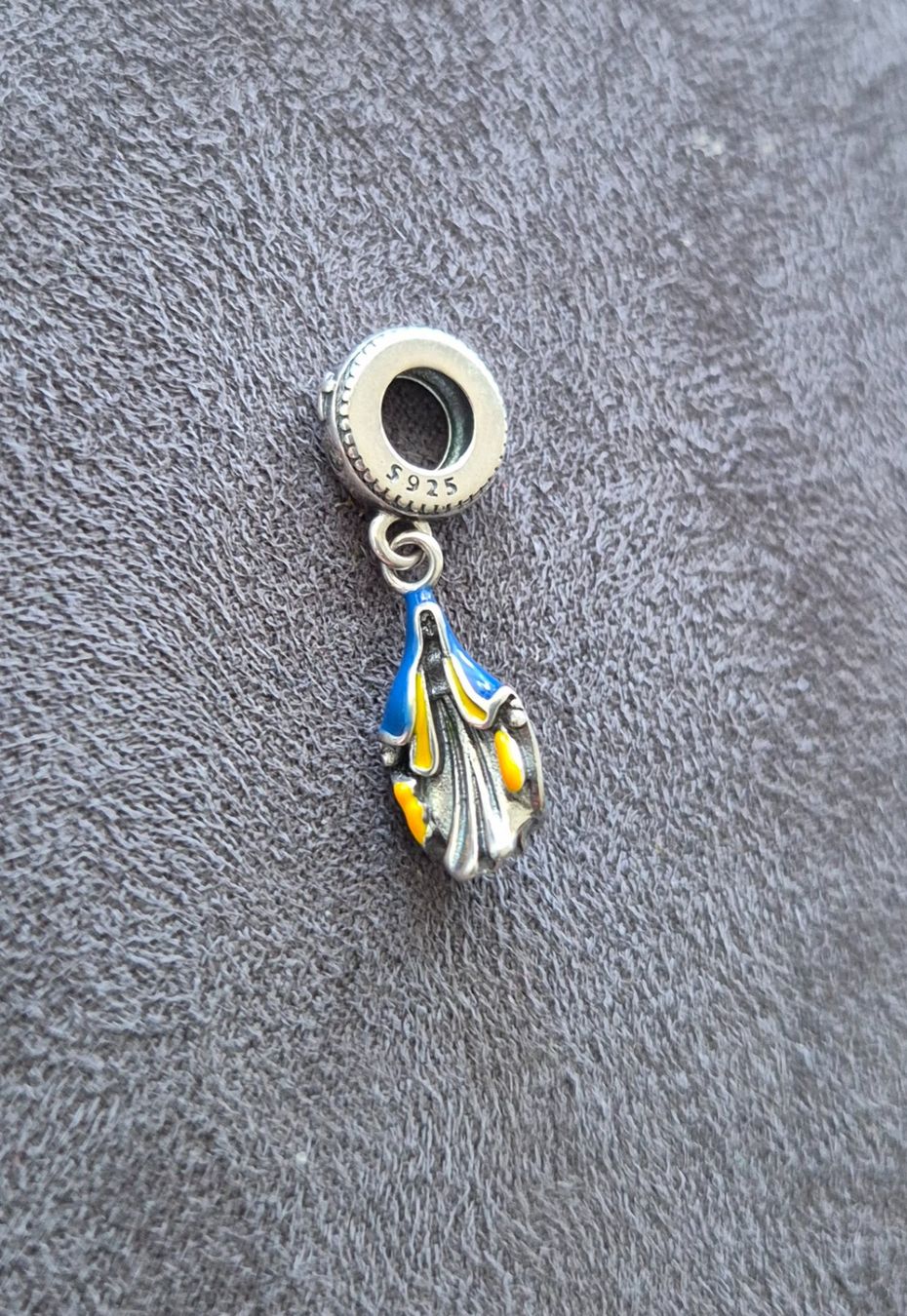 Ciondoli: Silber Charm Maria +Garantie – Nuovo (secondo la descrizione) da Rotkreuz venduto da Carbone_Bijou-Shop