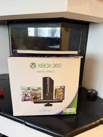 Xbox 360 E 500GB + Kinect + Controller + Spiele