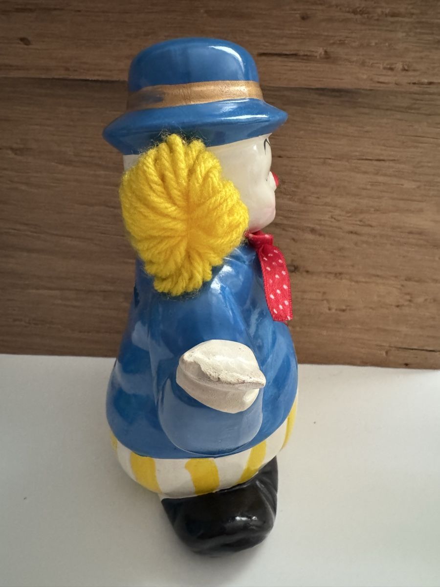 Salvadanai: Süsse Clown Spardose Keramik Figur – Usato da Winkel venduto da Schorley 2