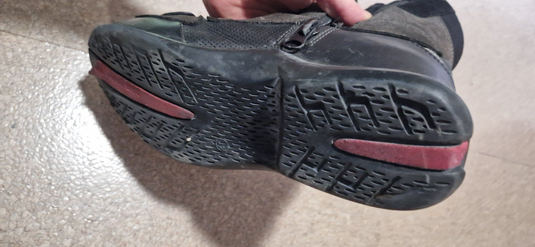 Scarpe da uomo: Motorradstiefel Grösse 40 – Usato da Winterthur venduto da rudolfonso 1